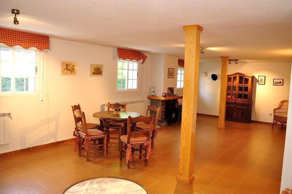 Casa Bellavista Becerril Villa Becerril de la Sierra Buitenkant foto
